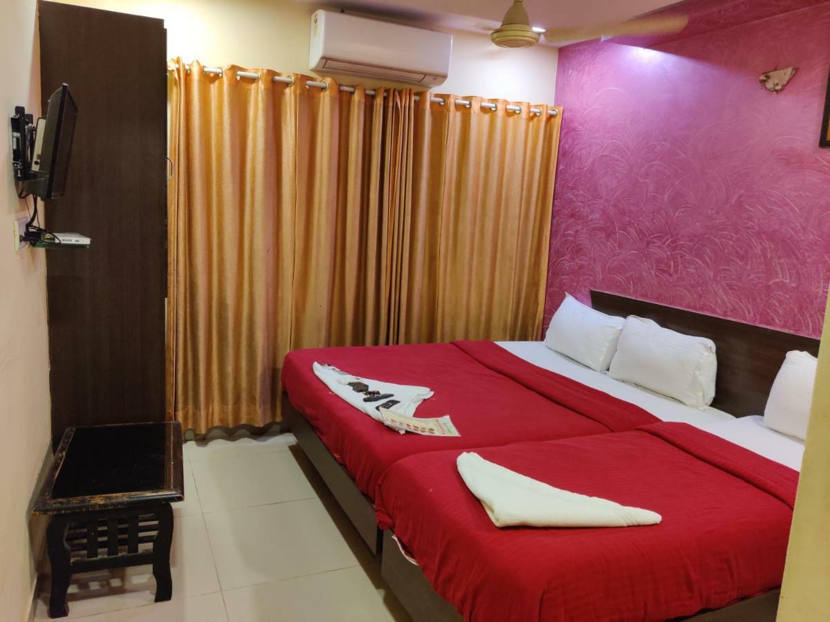 Hotel O Golden Sagar Mumbai Exterior foto